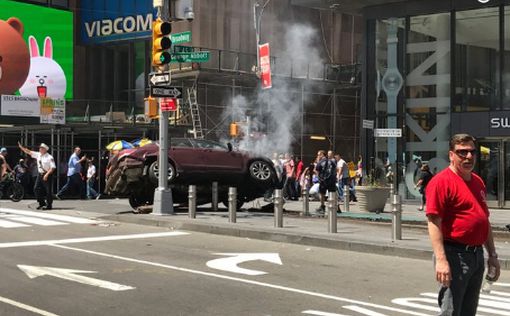 Машина сбила 10 человек на Тайм-сквер в Нью-Йорке