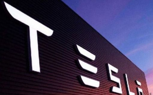 Инвестор Tesla обвинил Маска и совет директоров в создании "токсичной культуры"