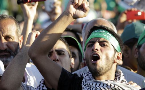 "Смерть Израилю". Тысячи иранцев провели демонстрацию