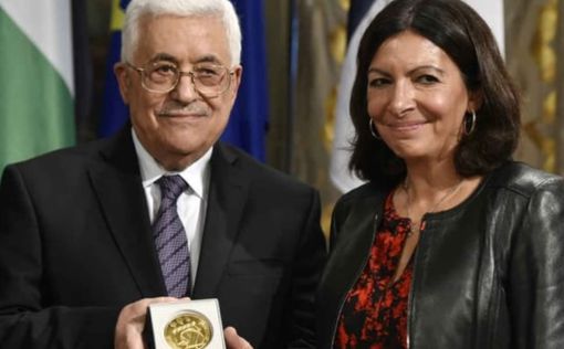 Париж отозвал почетную медаль Махмуда Аббаса после его высказываний о Холокосте