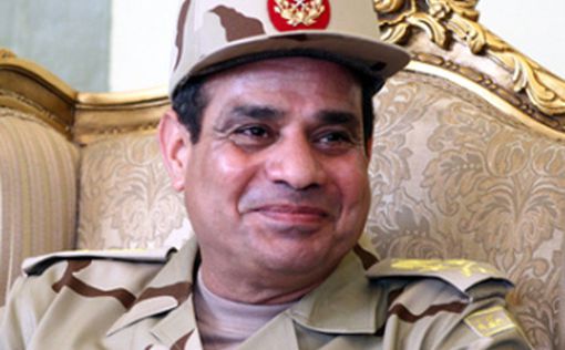 Египет. Глава Минобороны официально идет в президенты