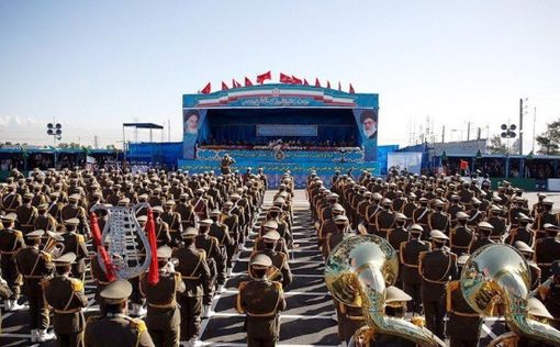В Иране неизвестные устроили теракт на военном параде