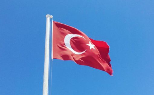 Турция: арестованы три дипломата  за попытку переворота