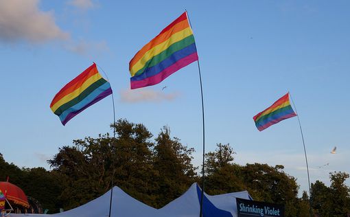 5 000 кенийцев покажут Обаме половые органы из-за геев