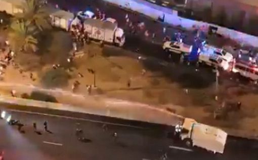 Полиция применила водометы против блокировавших шоссе Аялон
