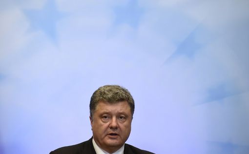 Надежды Порошенко: мир на Донбассе может наступить в пятницу