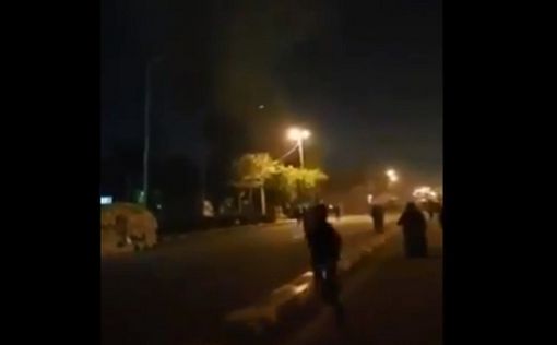 Видео: В Ираке демонстранты сожгли штаб-квартиру Хизбаллы