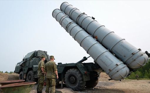 В Беларусь подвезли партию ракетных установок "С-300"