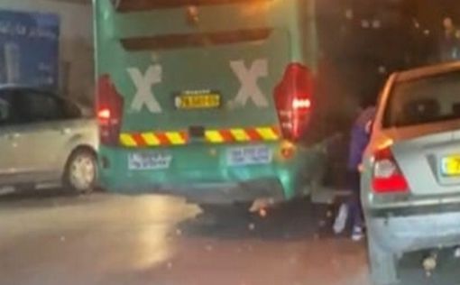 В Иссауийя сожгли израильский автобус