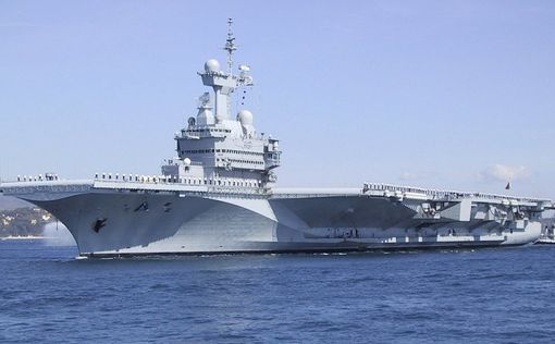 ISIS  атакуют с французского авианосца