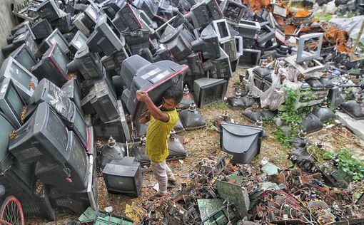 Электронный мусор на Земле уже перевесил Великую китайскую стену