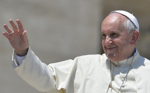 Папа Римский назвал Аббаса "ангелом мира"
