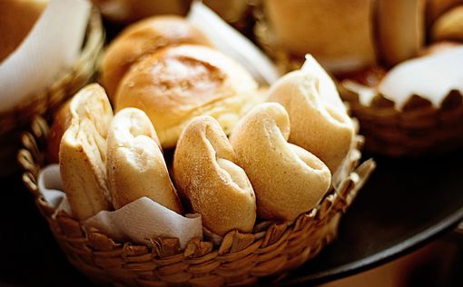 Цены на хлеб, регулируемые государством, вырастут завтра на 4,9%