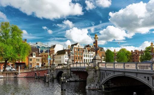 Амстердам отложил постройку монумента памяти жертв Холокоста