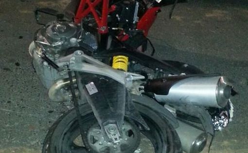 Тель-Авив: Ducati врезался в дерево, погиб один человек