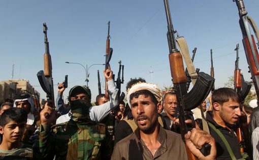 Ирак: исламистам поставляют оружие авиацией