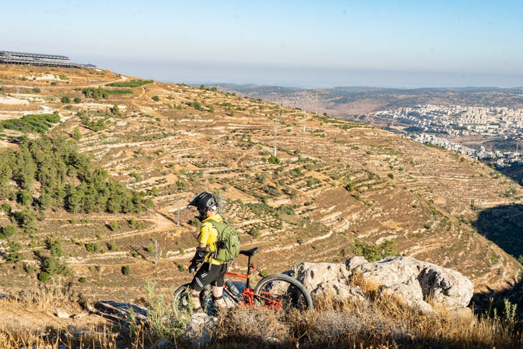 От Средиземного до Мертвого моря: уникальный велосипедный маршрут в Израиле