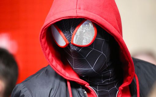 Лондонский Человек-паук устроил массовую драку в супермаркете