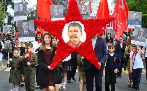 Россияне "забыли" о терроре и ГУЛАГе, и все больше восхищаются Сталиным, - СМИ | Фото: Facebook