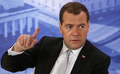 Медведев проверит эффективность "властей" Крыма