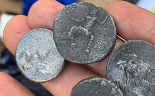 Арабы пытались вывести в Газу монеты времен Македонского