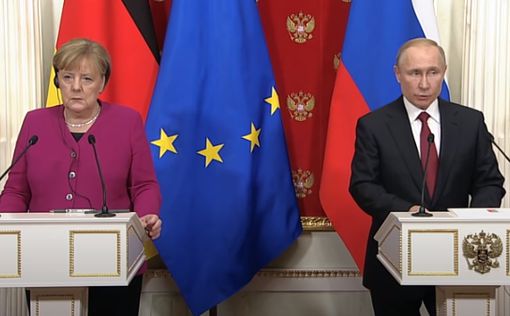 Меркель обсудила с Путиным минские соглашения