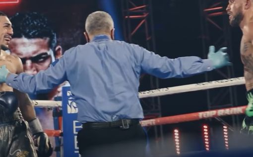 Украинский боксер Василий Ломаченко остался защищать Украину