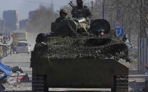 Зеленский: ​​​​​​​Мариуполь пытаются взять штурмом 10 тысяч россиян