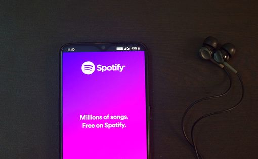 В Spotify стали доступны тексты песен