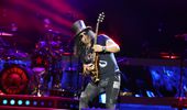 Три часа в Тель-Авиве: концерт легендарных Guns N' Roses - фоторепортаж | Фото 16