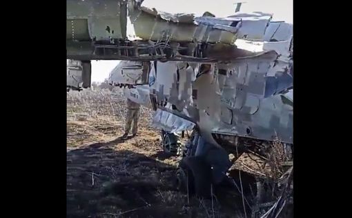 Украинскому летчику удалось посадить разбитый Су-25