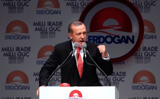 Соперник Эрдогана вырвался вперед