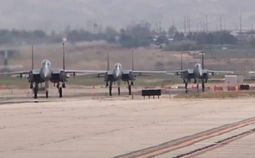 Пентагон перебросил в Грецию 15 истребителей F-15E