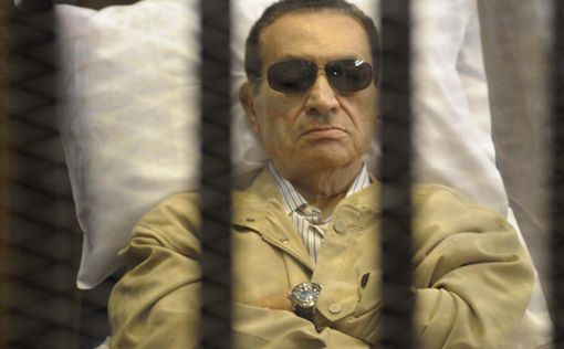 Египет: Суд над экс-президентом Мубараком перенесли