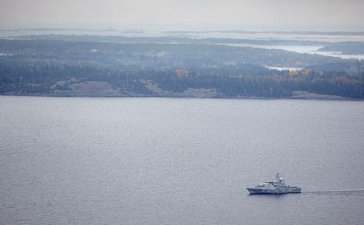 СМИ: российская подлодка терпит бедствие у берегов Швеции