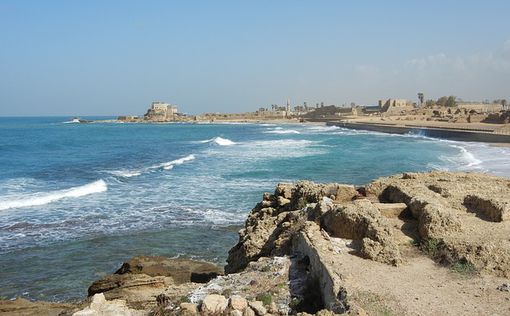 После экологической катастрофы: в Израиле открывают пляжи