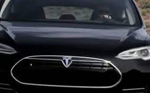 Спящий водитель Tesla гнал на автопилоте со скоростью более 100 км/ч