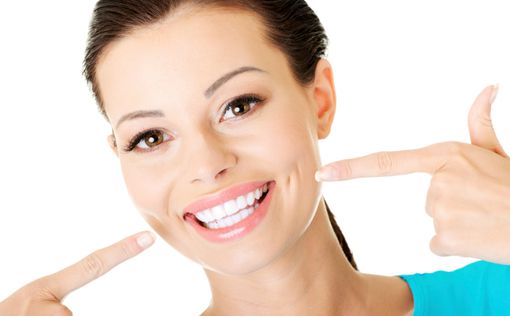 Продукты, которые помогут отбелить зубы