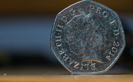 В Великобритании выпустили особую монету с портретом принца Филиппа