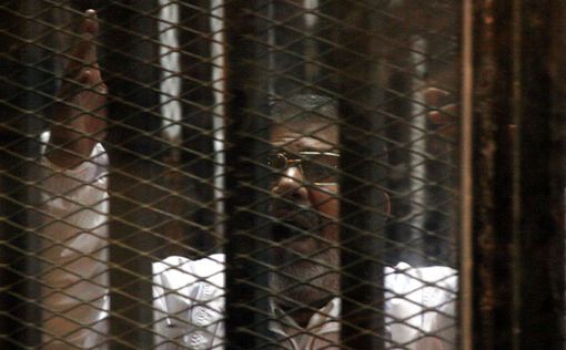 Суд над экс-президентом Египта отложен на неделю