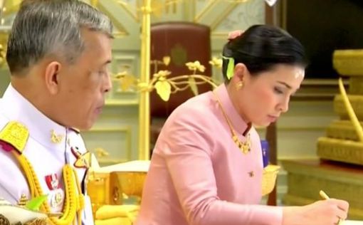 Король Таиланда женился на генерале