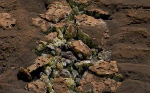Марсоход Curiosity нашел на Марсе чистую серу