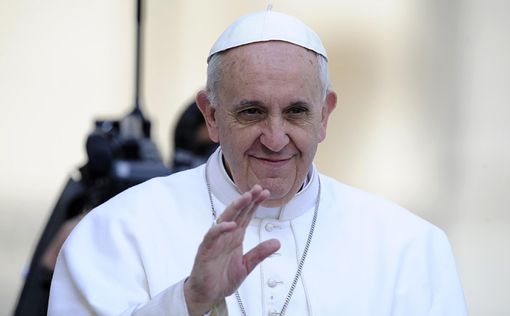 Папа Римский защитил церковь от обвинений в педофилии