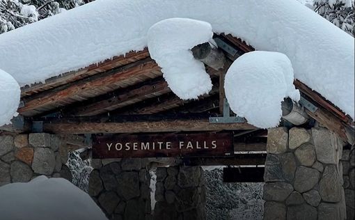 Национальный парк Йосемити в Калифорнии завалило снегом глубиной до 4,5 метров