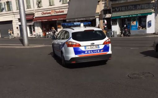 Женщина с криком "Аллах акбар!" напала на людей во Франции