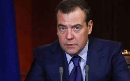 Д. Медведев: в подготовке мятежа участвовали офицеры элитных частей и иностранцы