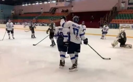Команды Израиля и ОАЭ впервые провели хоккейный матч