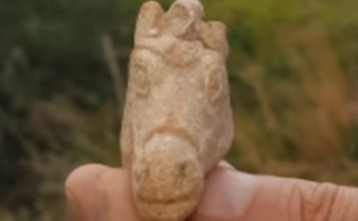 На севере Израиля обнаружены две старинные фигурки