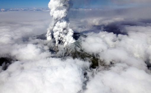 В Японии произошло извержение вулкана