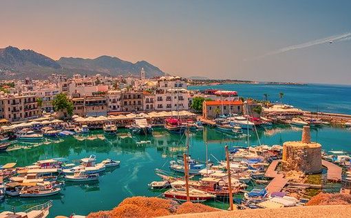 Кипр готов принять туристов в июне